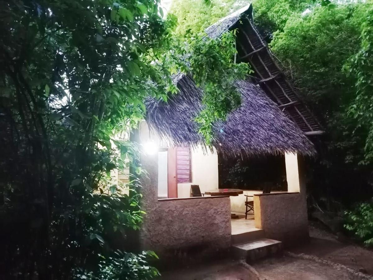 Stilts Diani Beach Exterior foto