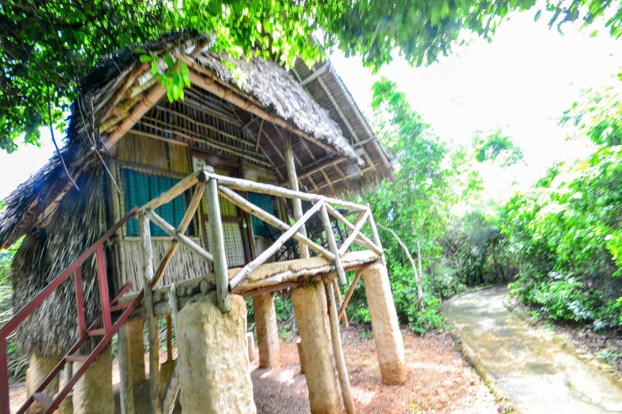 Stilts Diani Beach Exterior foto
